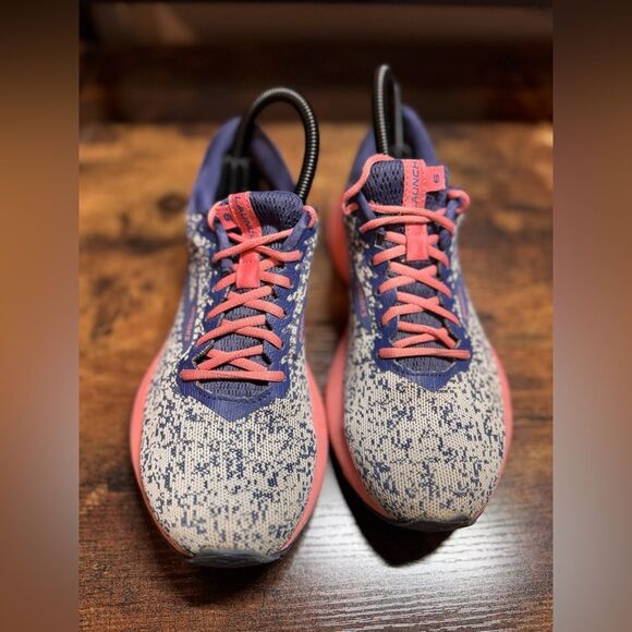 Brooks Launch 6‎ pink and blue Size 7.5 - Picture 9 of 13